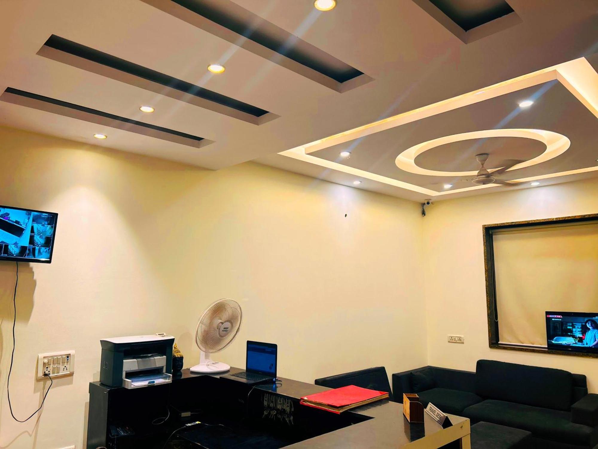 Hotel Aerocity Golden Close To New Delhi Airport Εξωτερικό φωτογραφία
